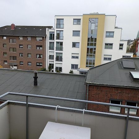 Schoene Einfache Ferienwohnung Zwischen Stadt Und Meer ヴィルヘルムスハーフェン エクステリア 写真