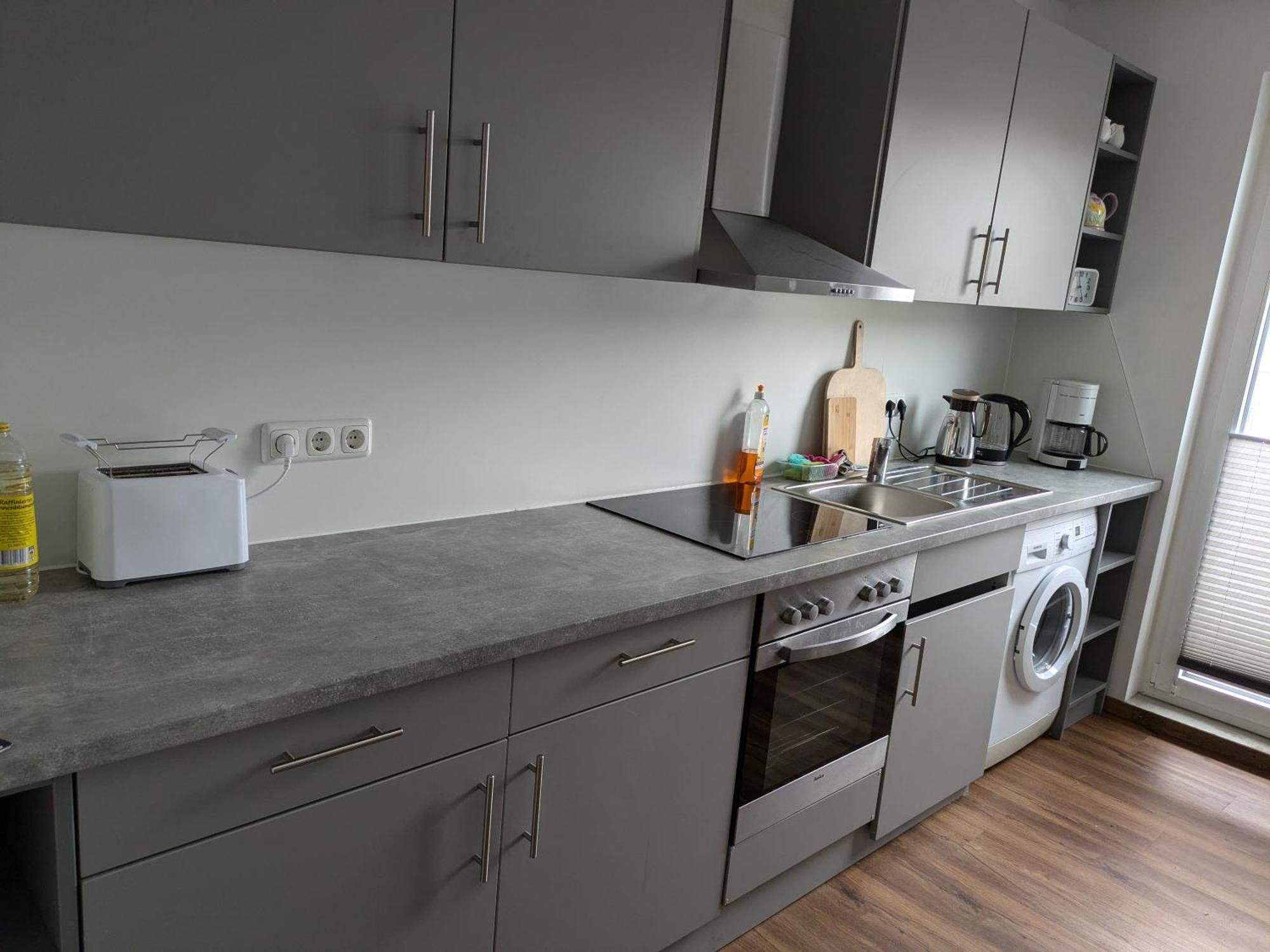 Schoene Einfache Ferienwohnung Zwischen Stadt Und Meer ヴィルヘルムスハーフェン エクステリア 写真