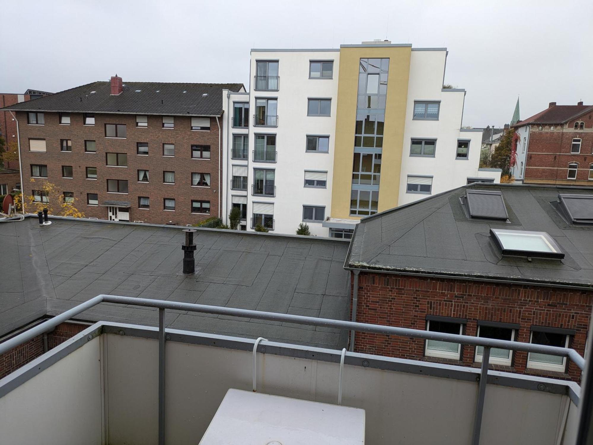 Schoene Einfache Ferienwohnung Zwischen Stadt Und Meer ヴィルヘルムスハーフェン エクステリア 写真