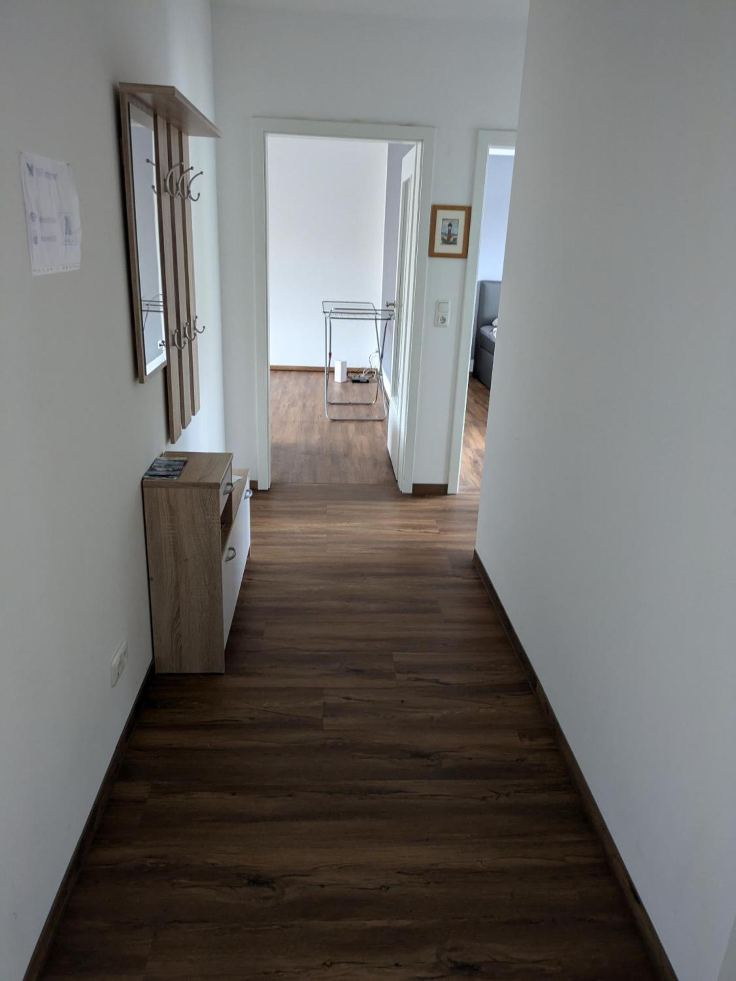 Schoene Einfache Ferienwohnung Zwischen Stadt Und Meer ヴィルヘルムスハーフェン エクステリア 写真